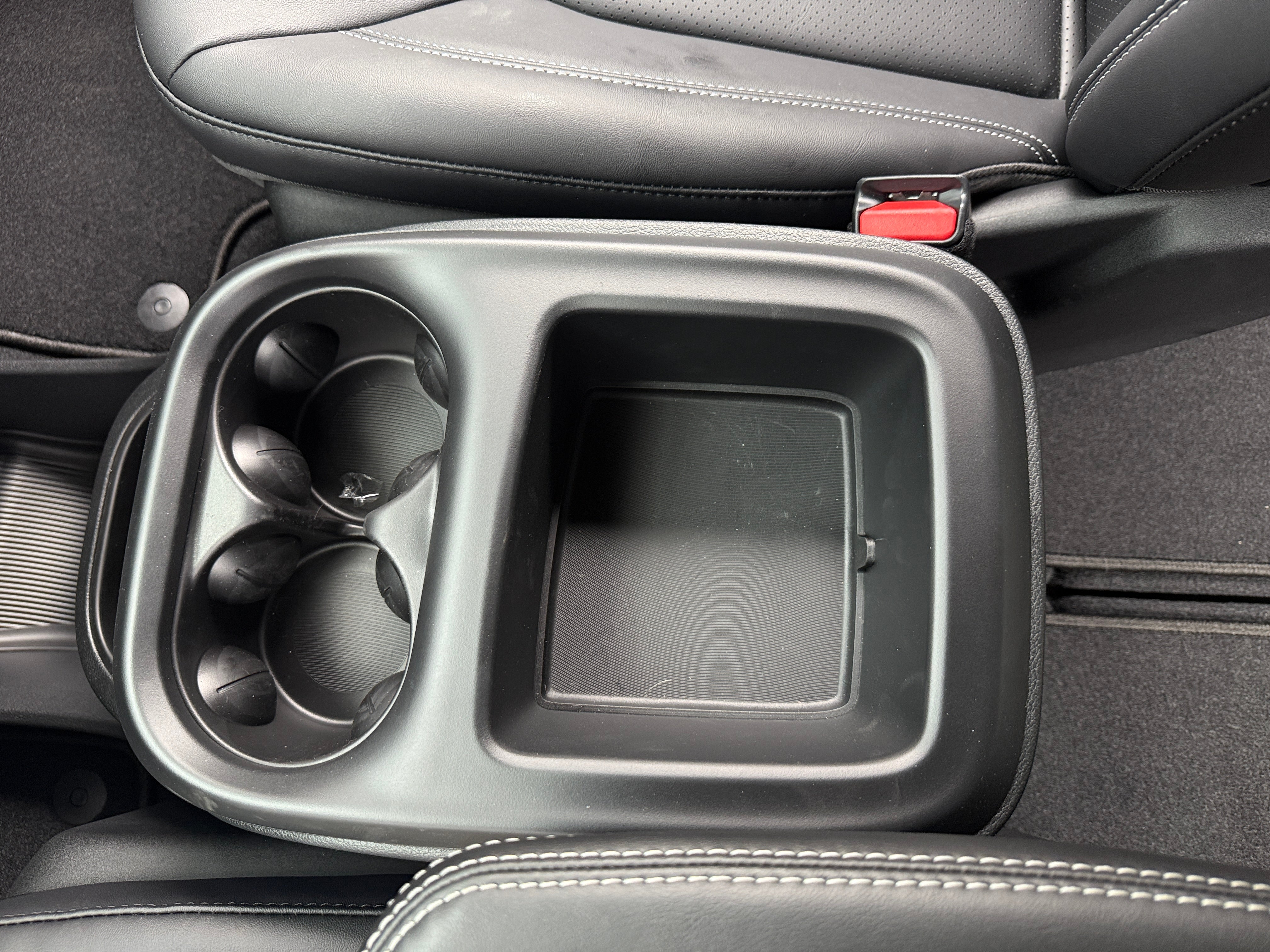 2026 Chrysler Pacifica Select - Photo 20