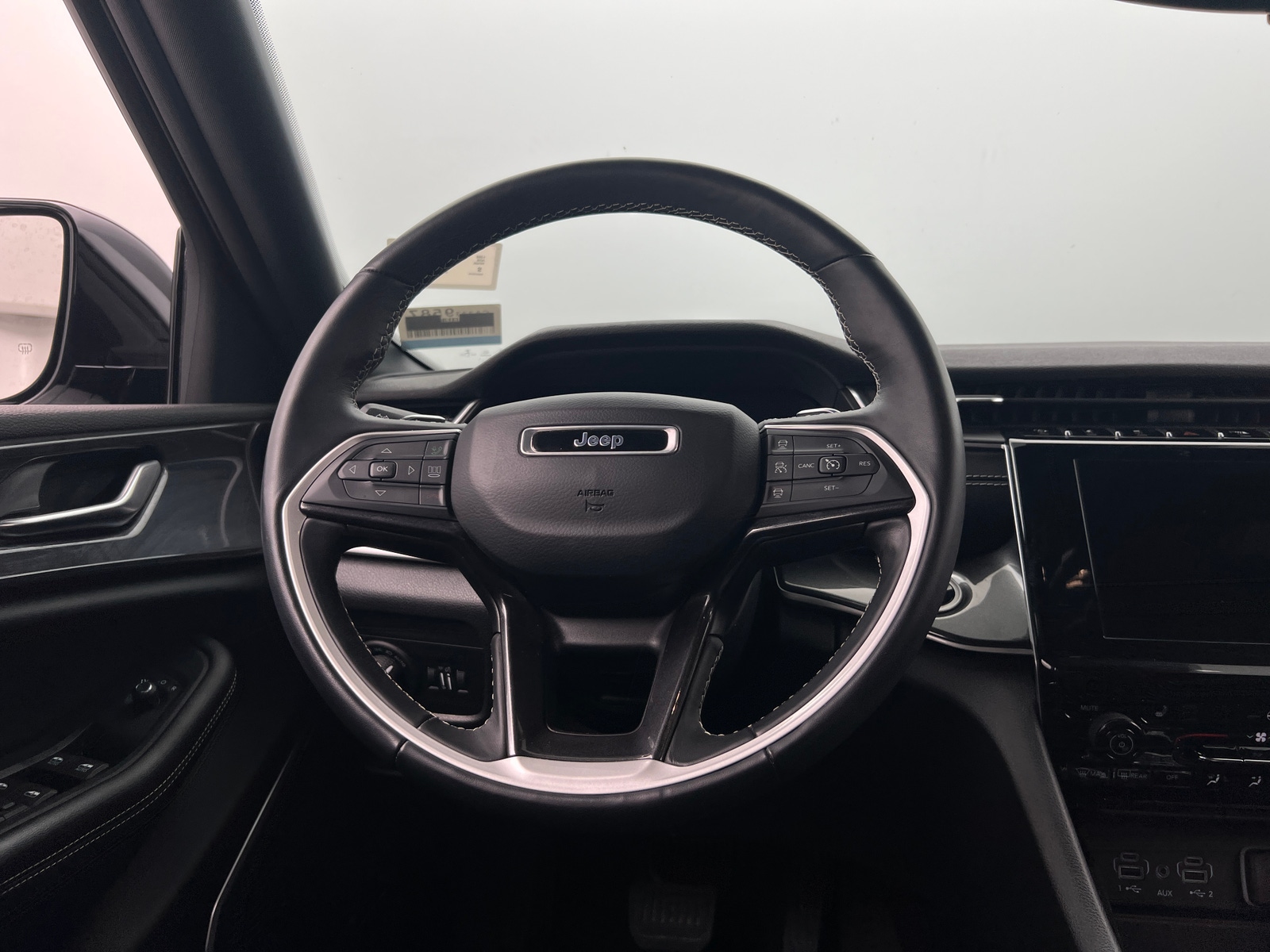 Thumbnail: 2021 Jeep Grand Cherokee L - 4