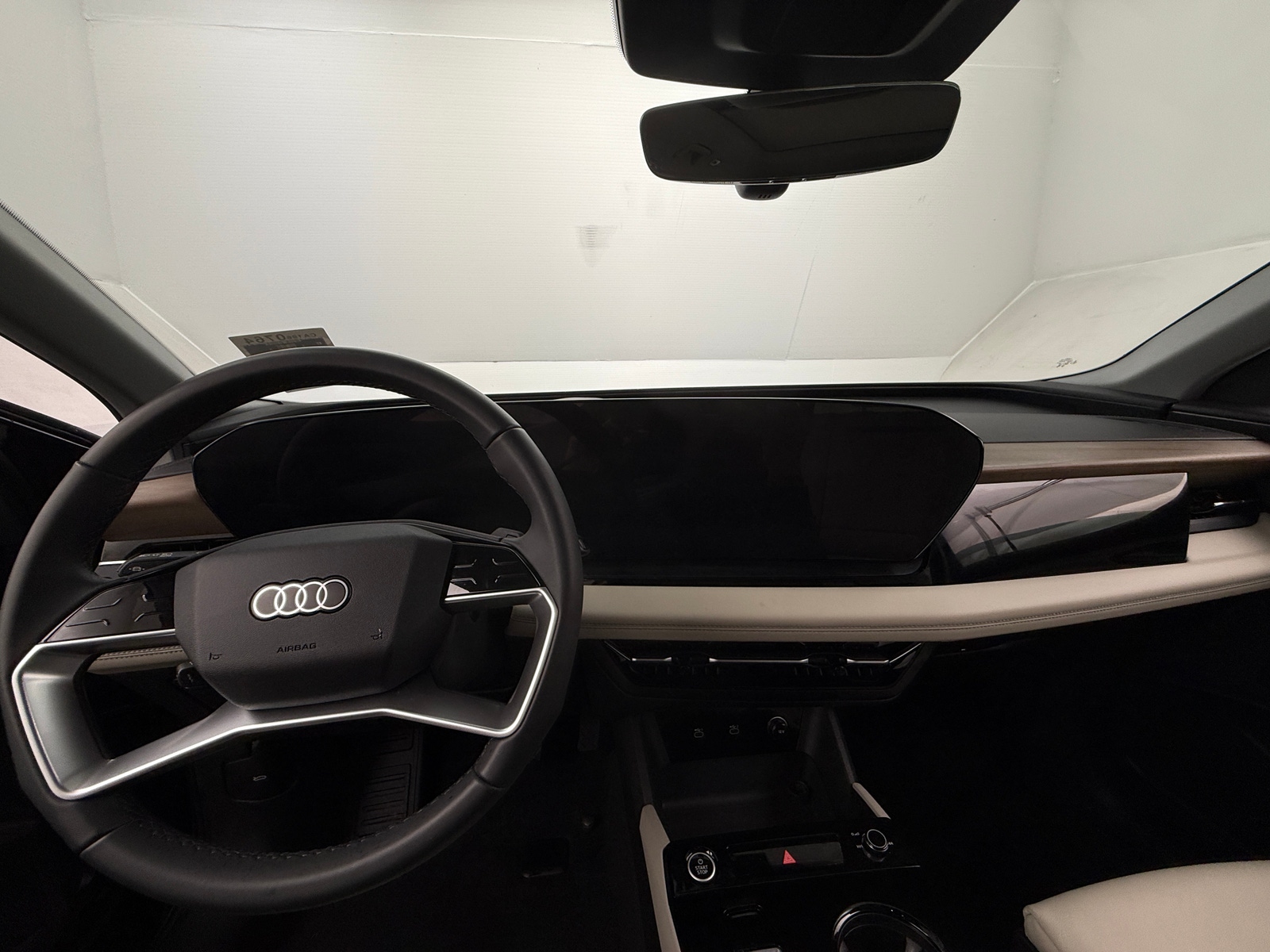 Thumbnail: 2025 Audi Q6 e-tron - 2