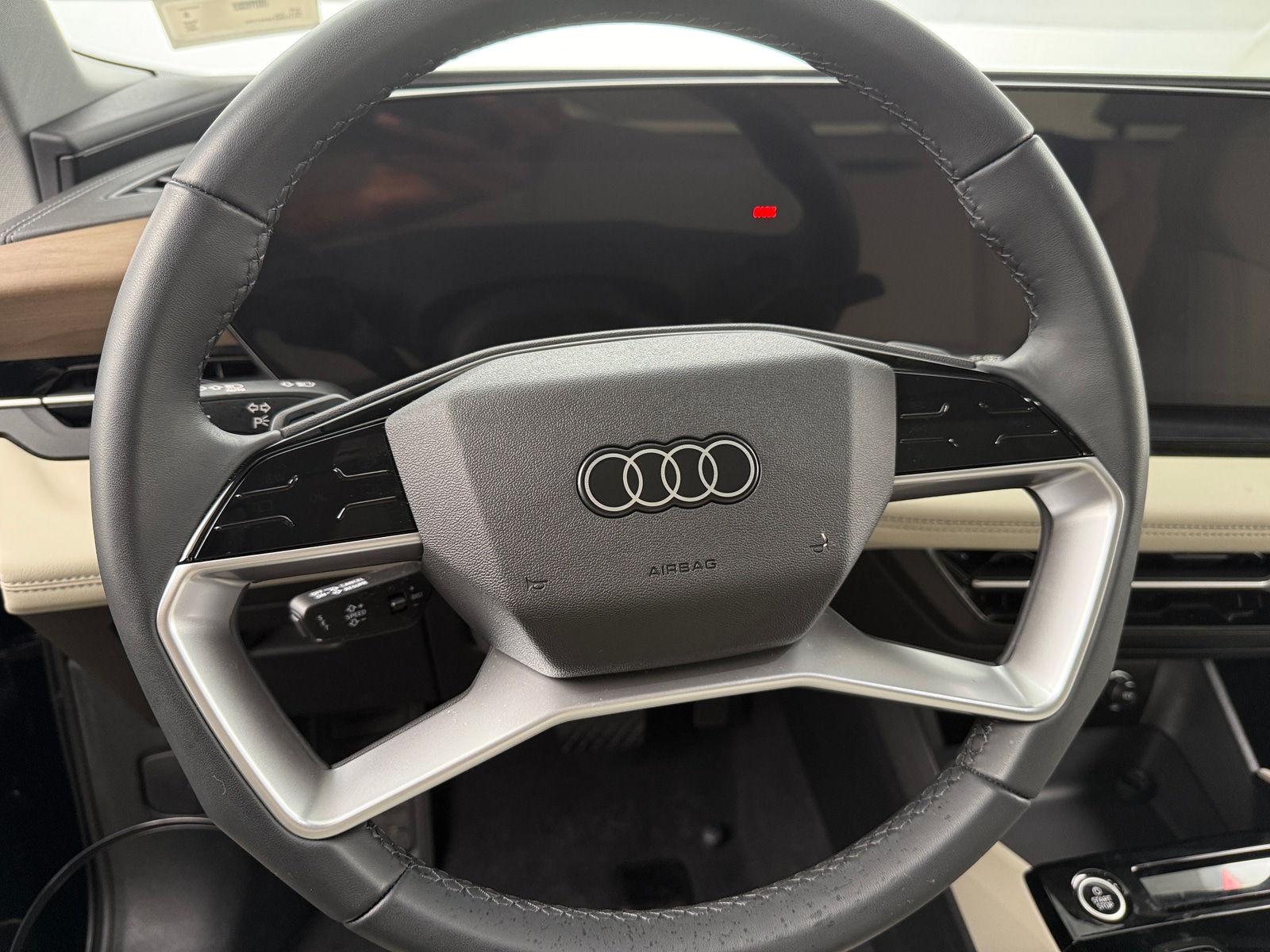 Thumbnail: 2025 Audi Q6 e-tron - 4