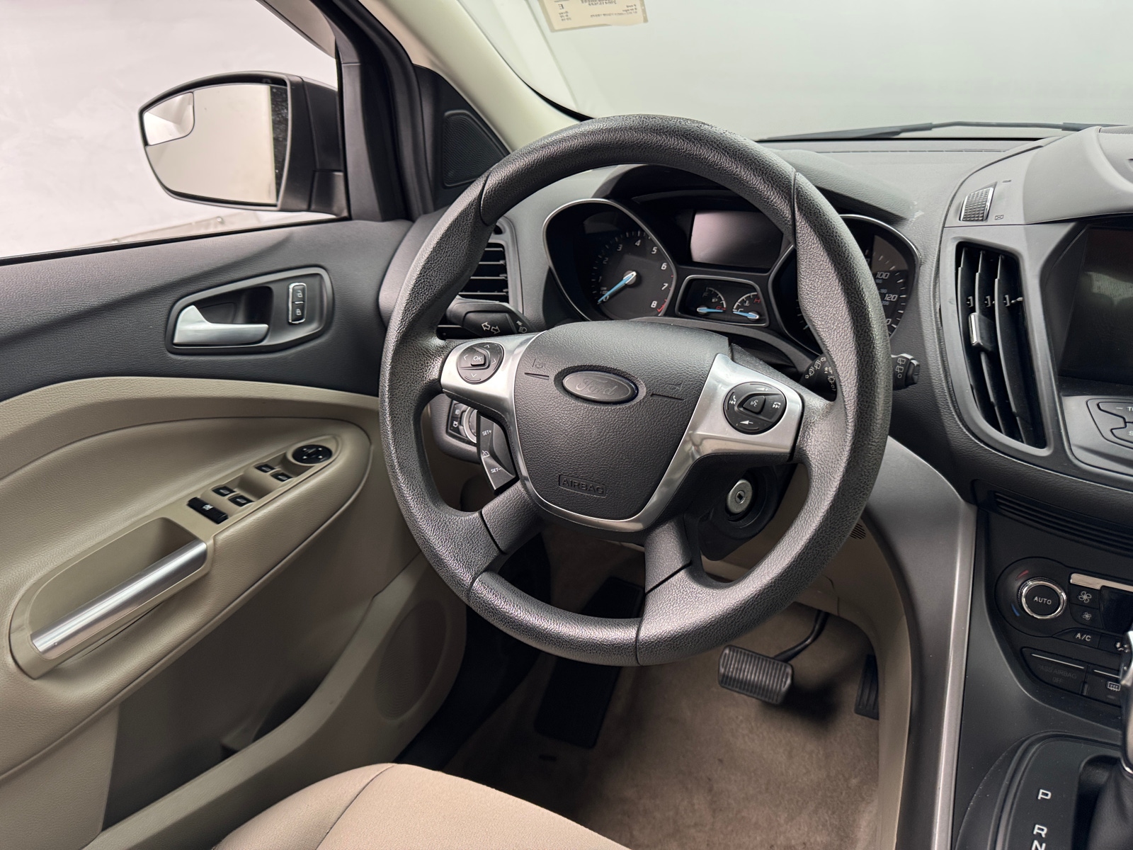 Thumbnail: 2016 Ford Escape - 5