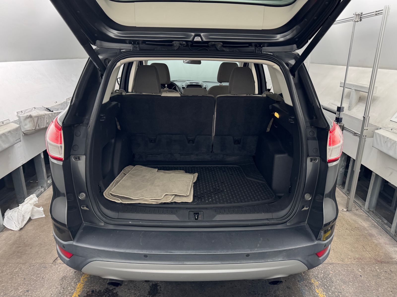 Thumbnail: 2016 Ford Escape - 7