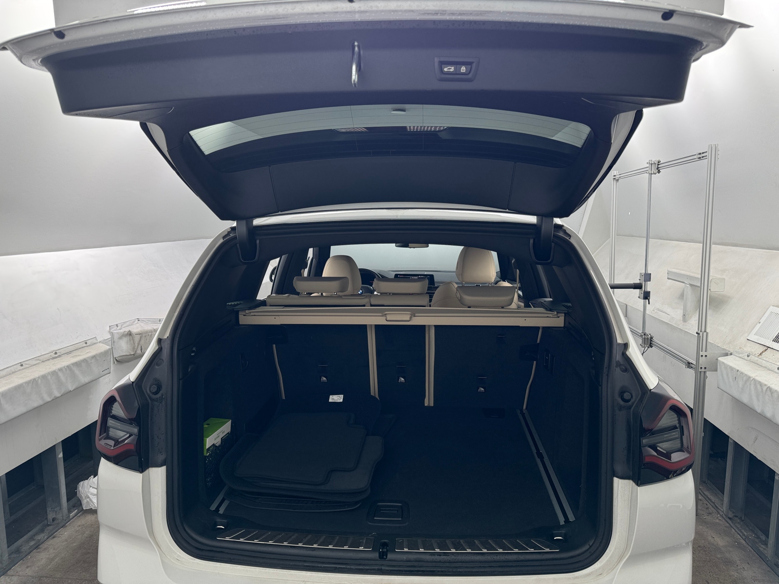 Thumbnail: 2022 BMW X3 - 6