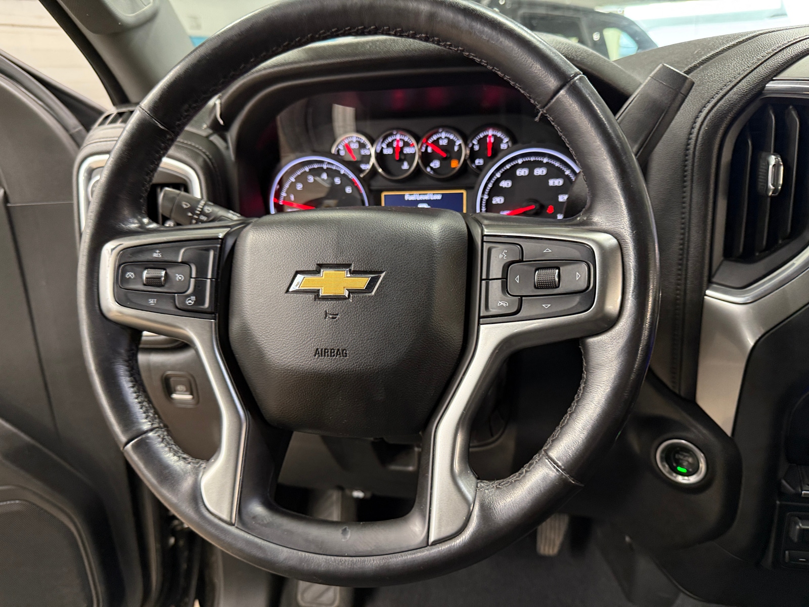 Thumbnail: 2019 Chevrolet Silverado 1500 - 5