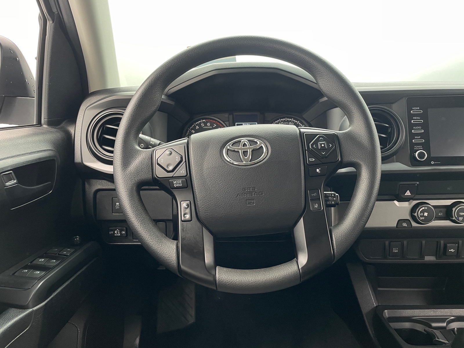 Thumbnail: 2022 Toyota Tacoma - 5