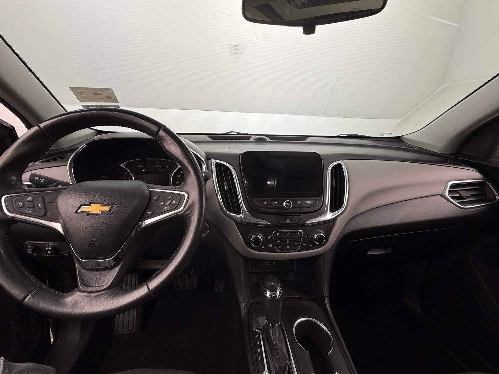 Thumbnail: 2019 Chevrolet Equinox - 3