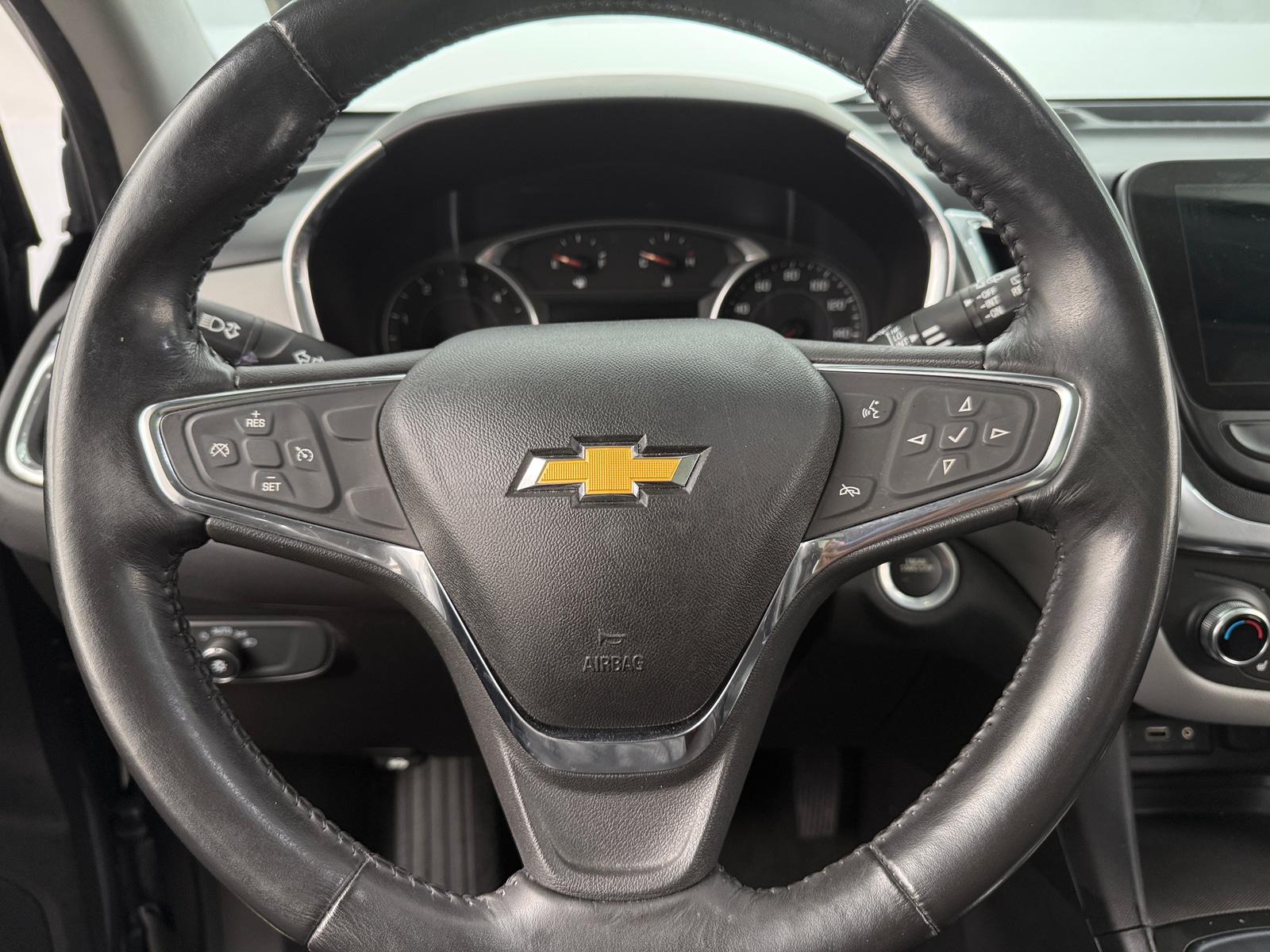 Thumbnail: 2019 Chevrolet Equinox - 5