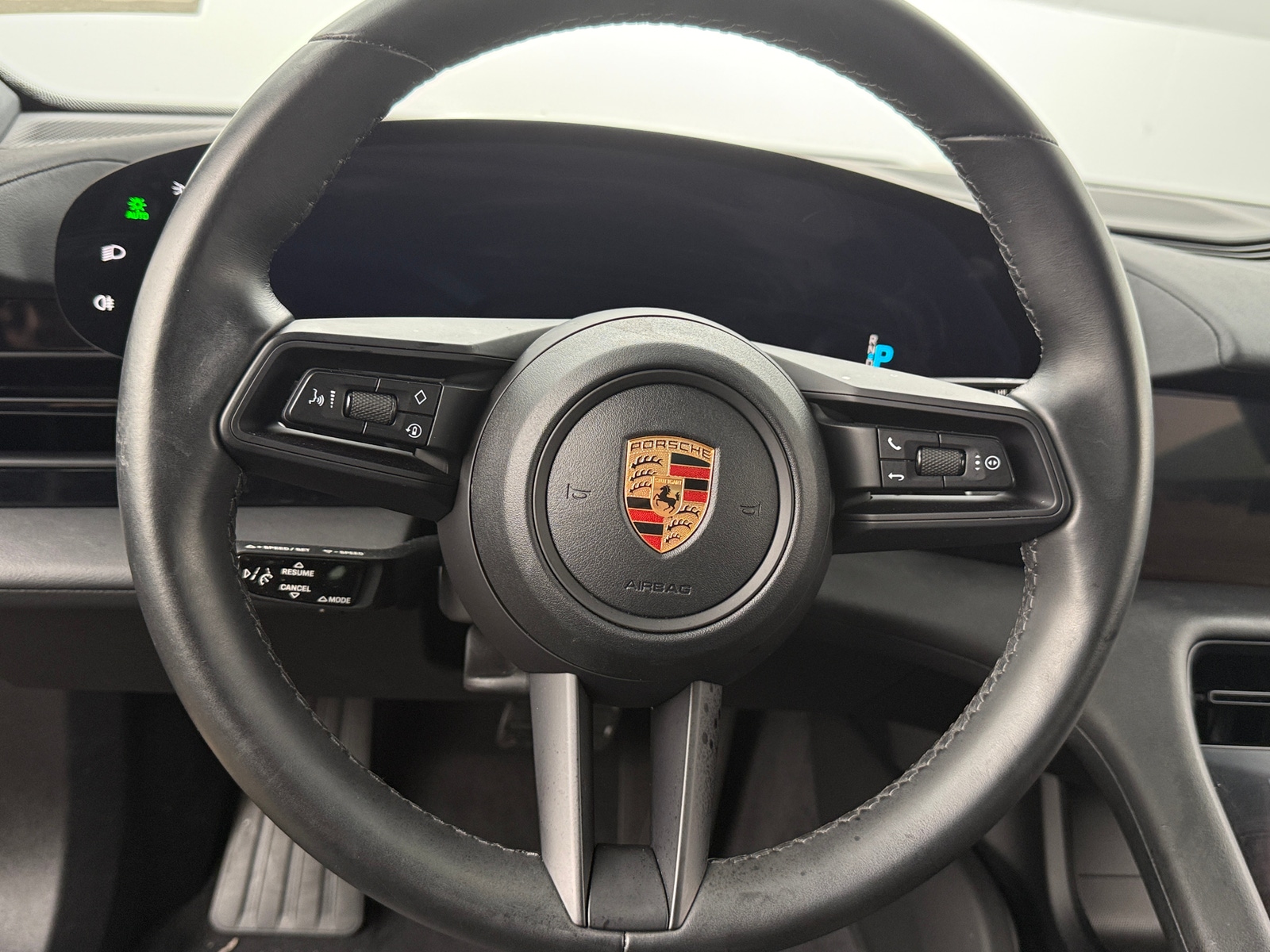 Thumbnail: 2023 Porsche Taycan - 4