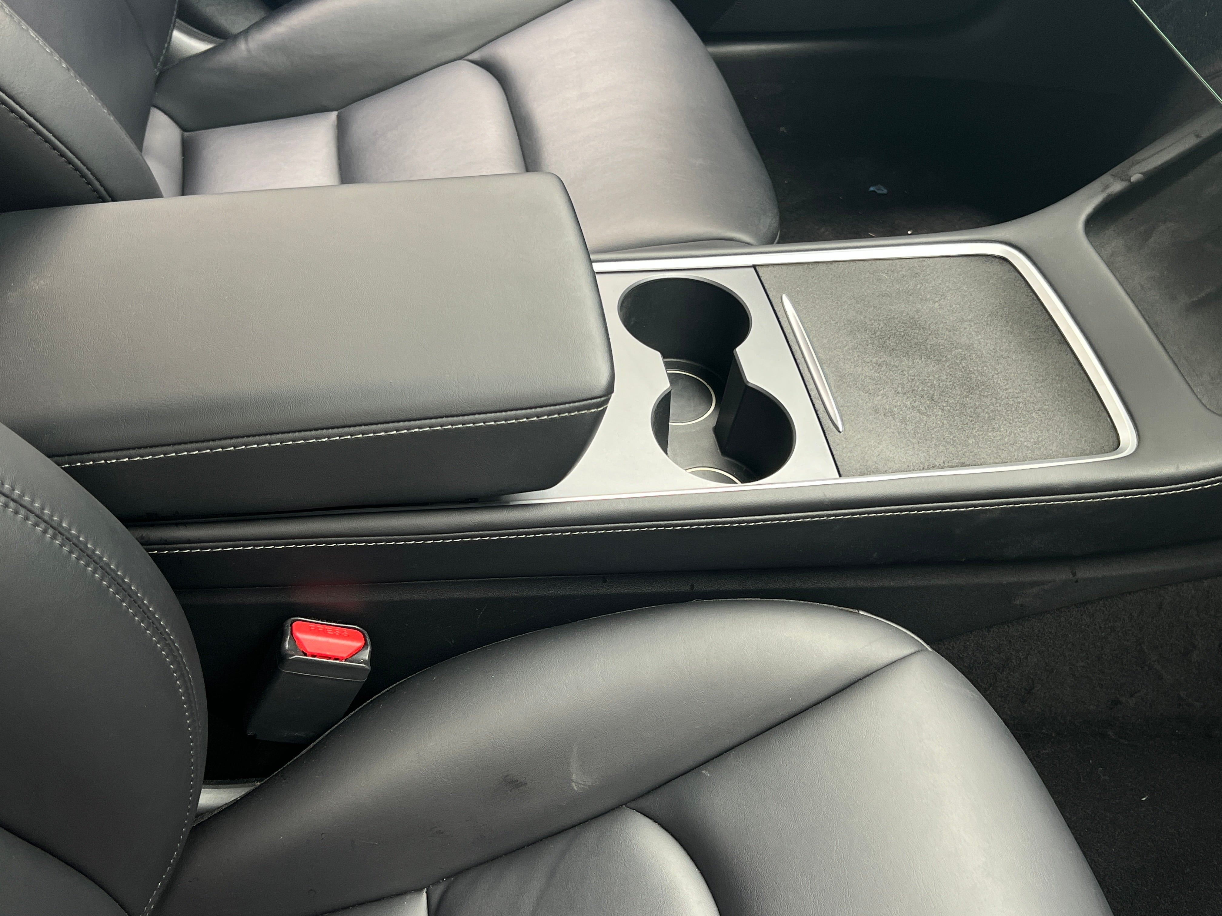 Used 2022 Tesla Model 3 Long Range with VIN 5YJ3E1EB7NF272908 for sale in Oak Creek, WI