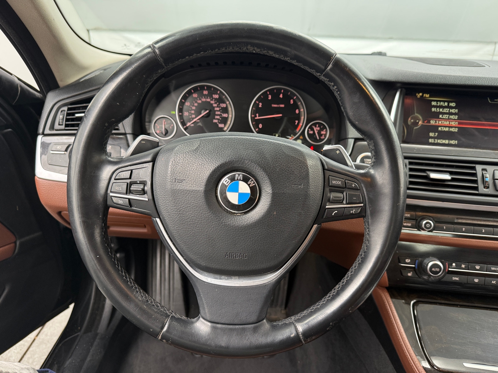 Thumbnail: 2016 BMW 5 Series - 4