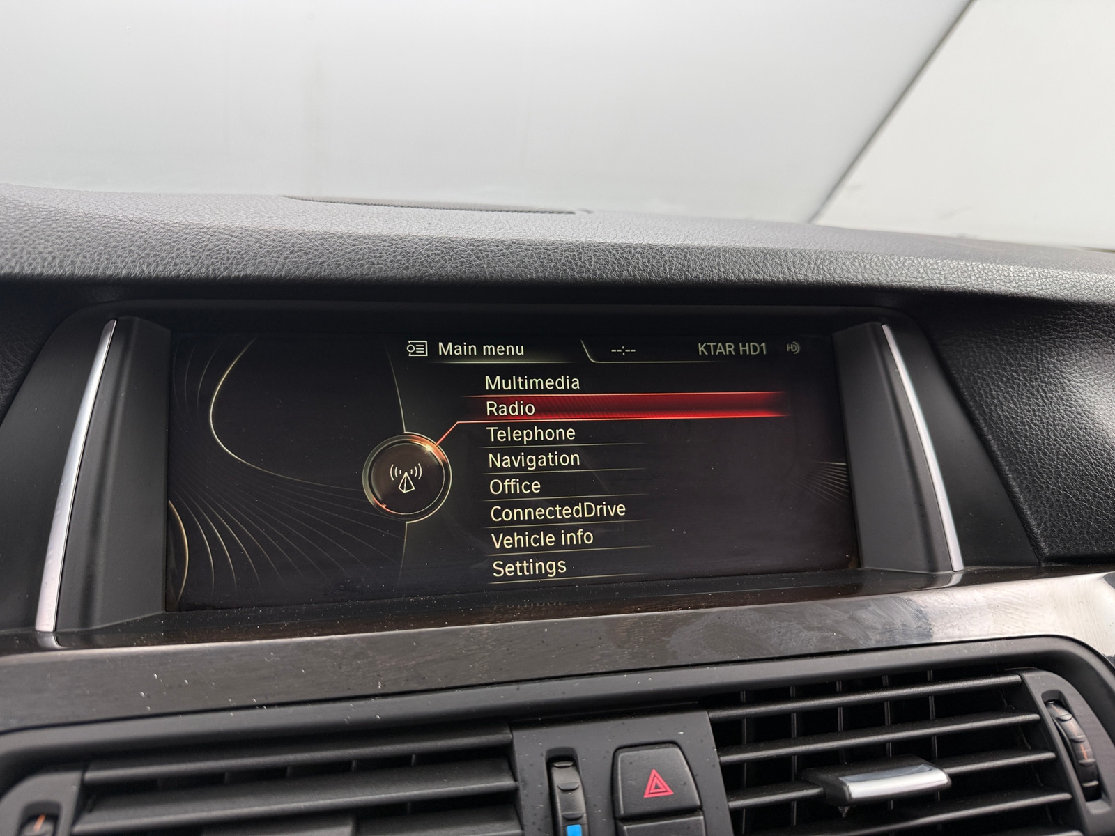 Thumbnail: 2016 BMW 5 Series - 3