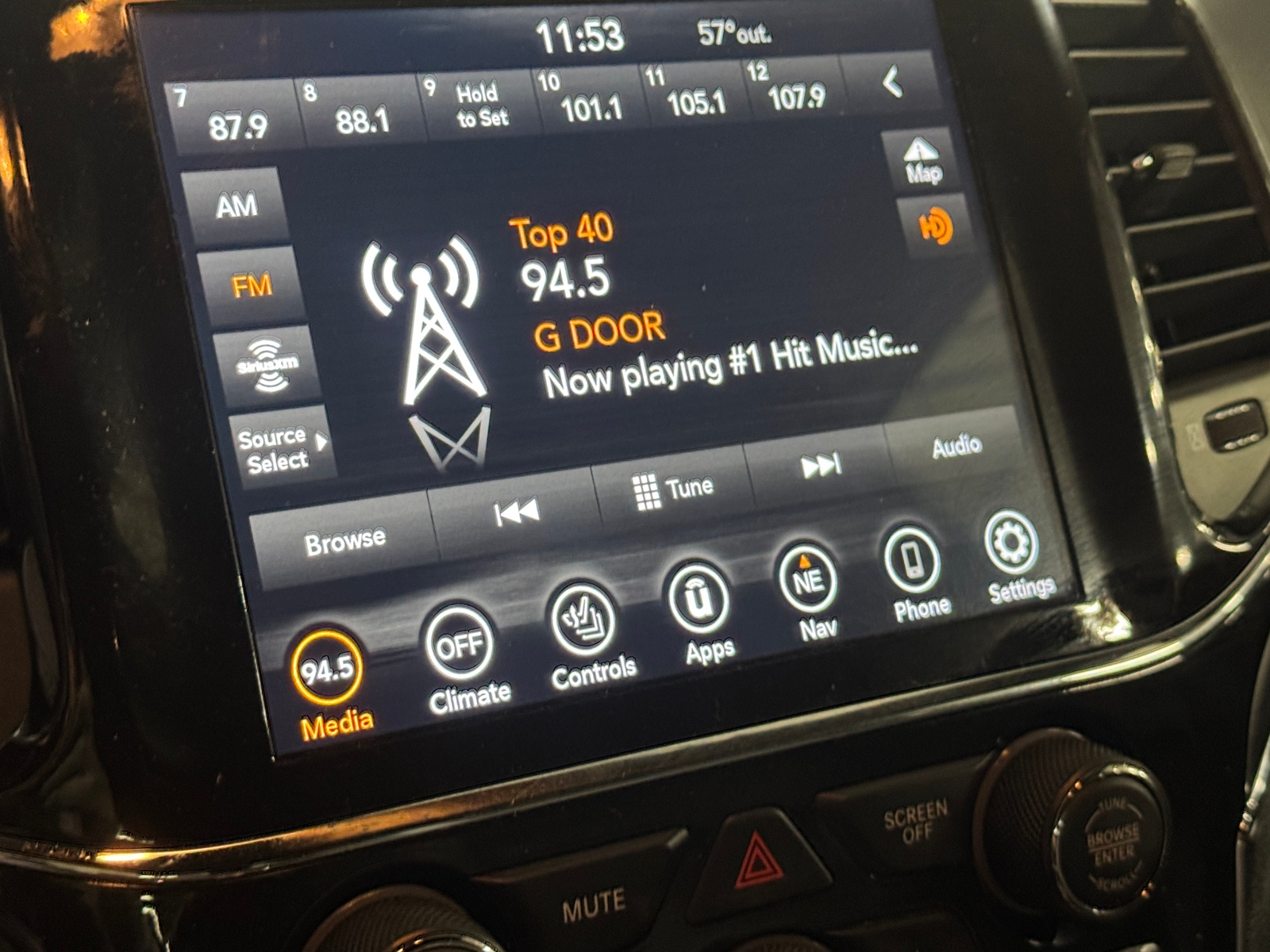 Thumbnail: 2021 Jeep Grand Cherokee - 3