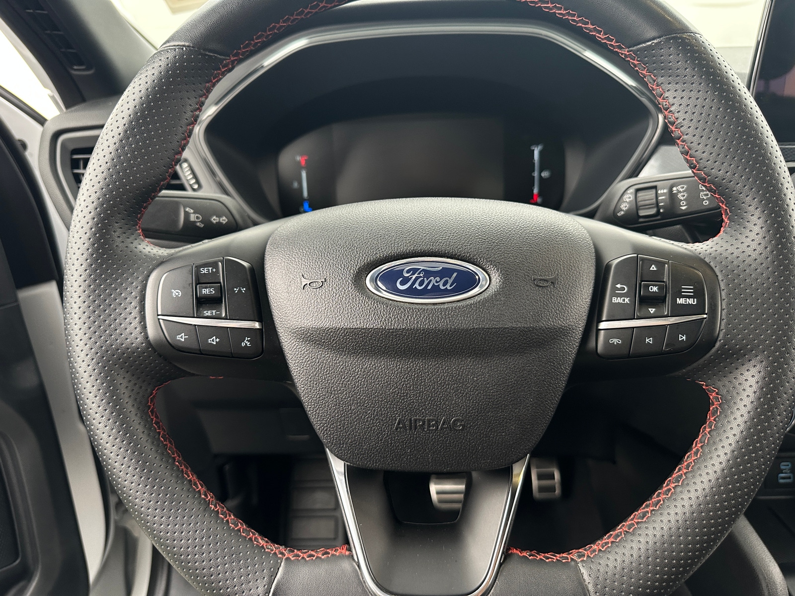 Thumbnail: 2023 Ford Escape - 5