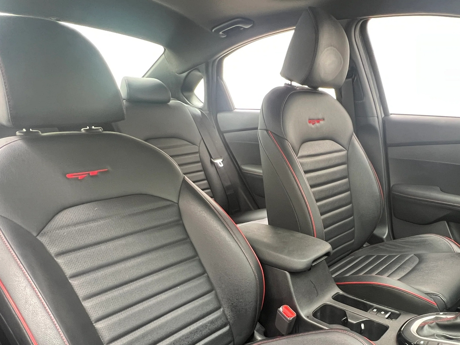 Thumbnail: 2022 Kia Forte - 2