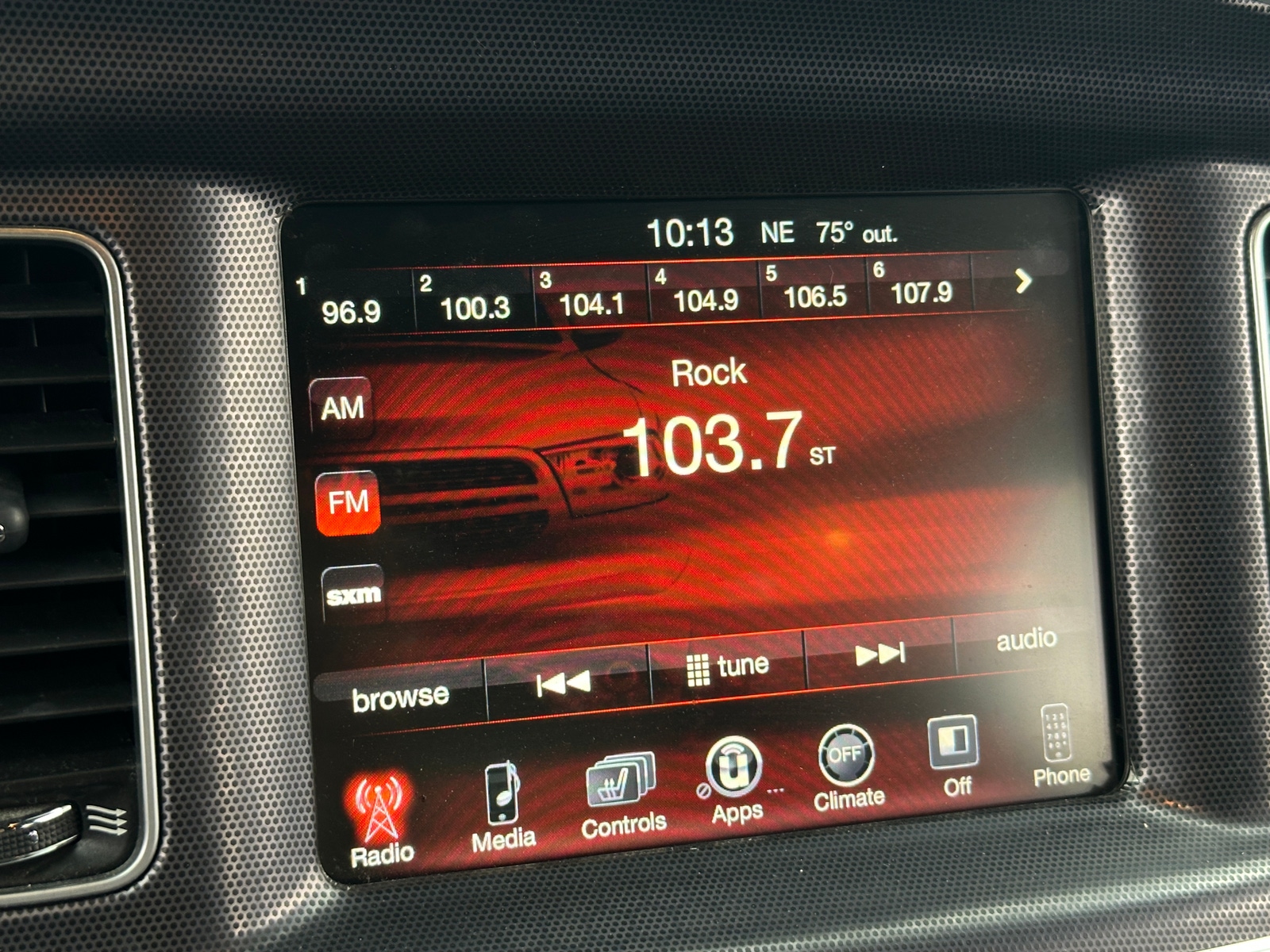 Thumbnail: 2016 Dodge Charger - 4