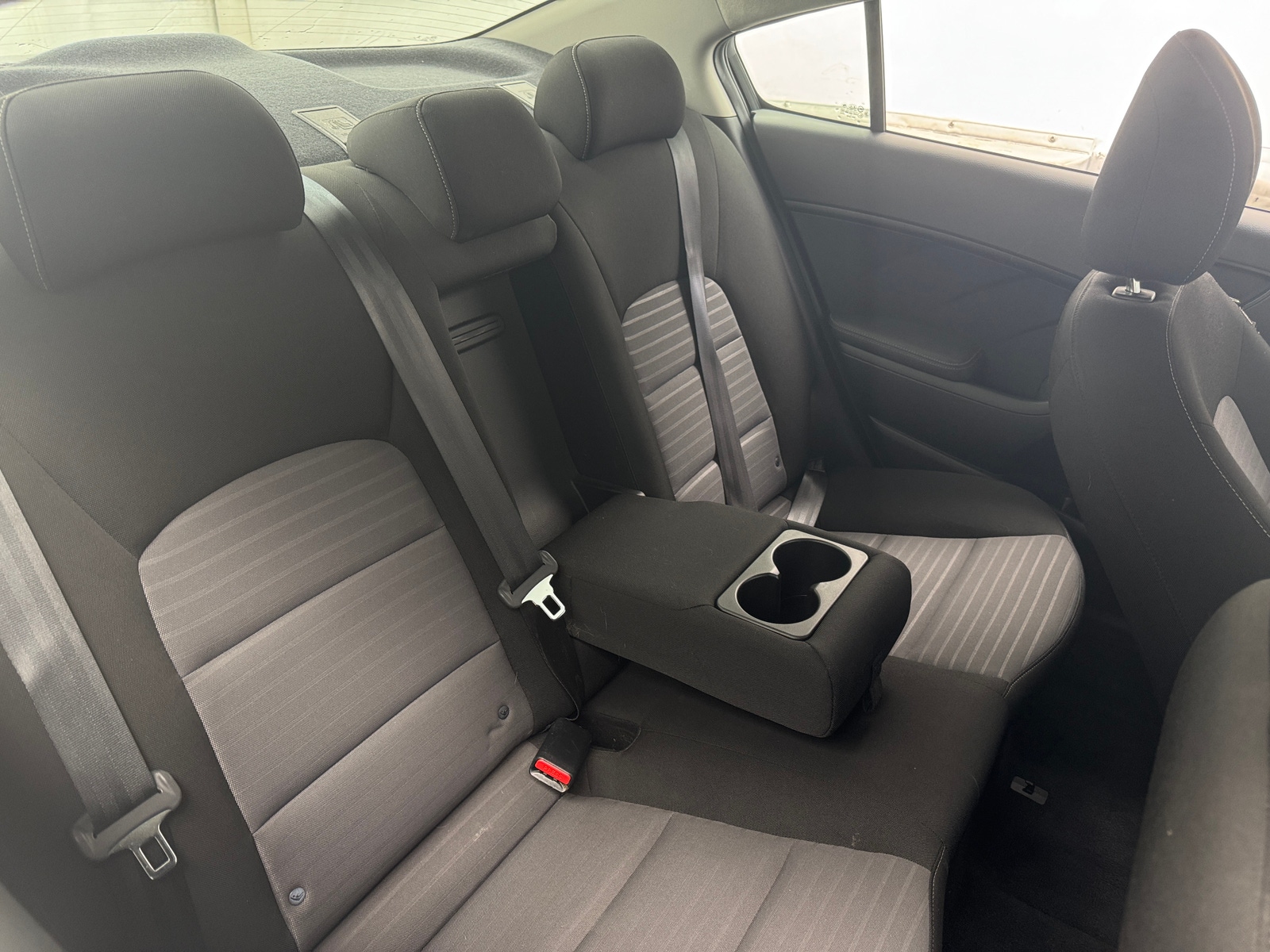 Thumbnail: 2017 Kia Forte - 6