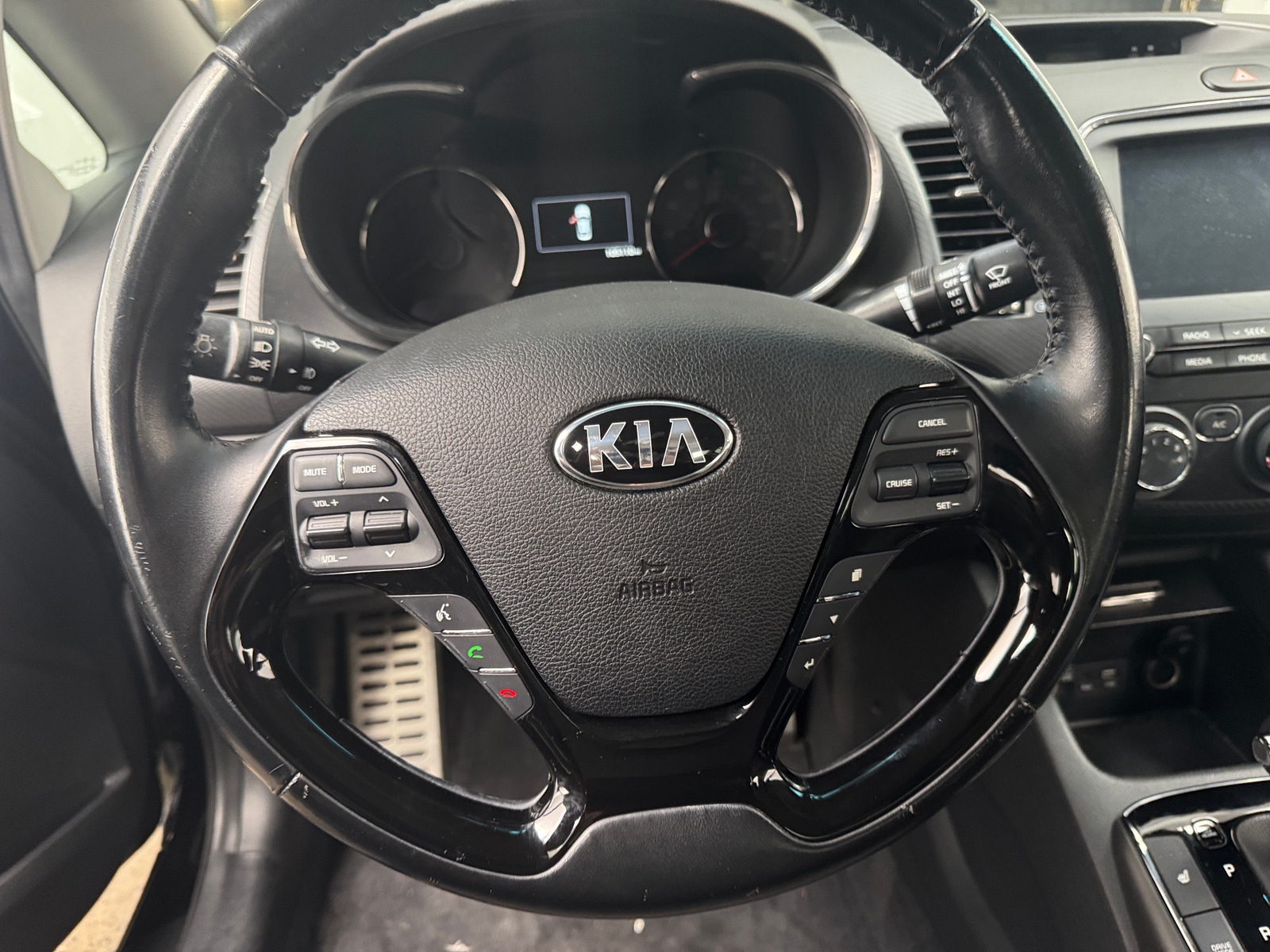 Thumbnail: 2017 Kia Forte - 5