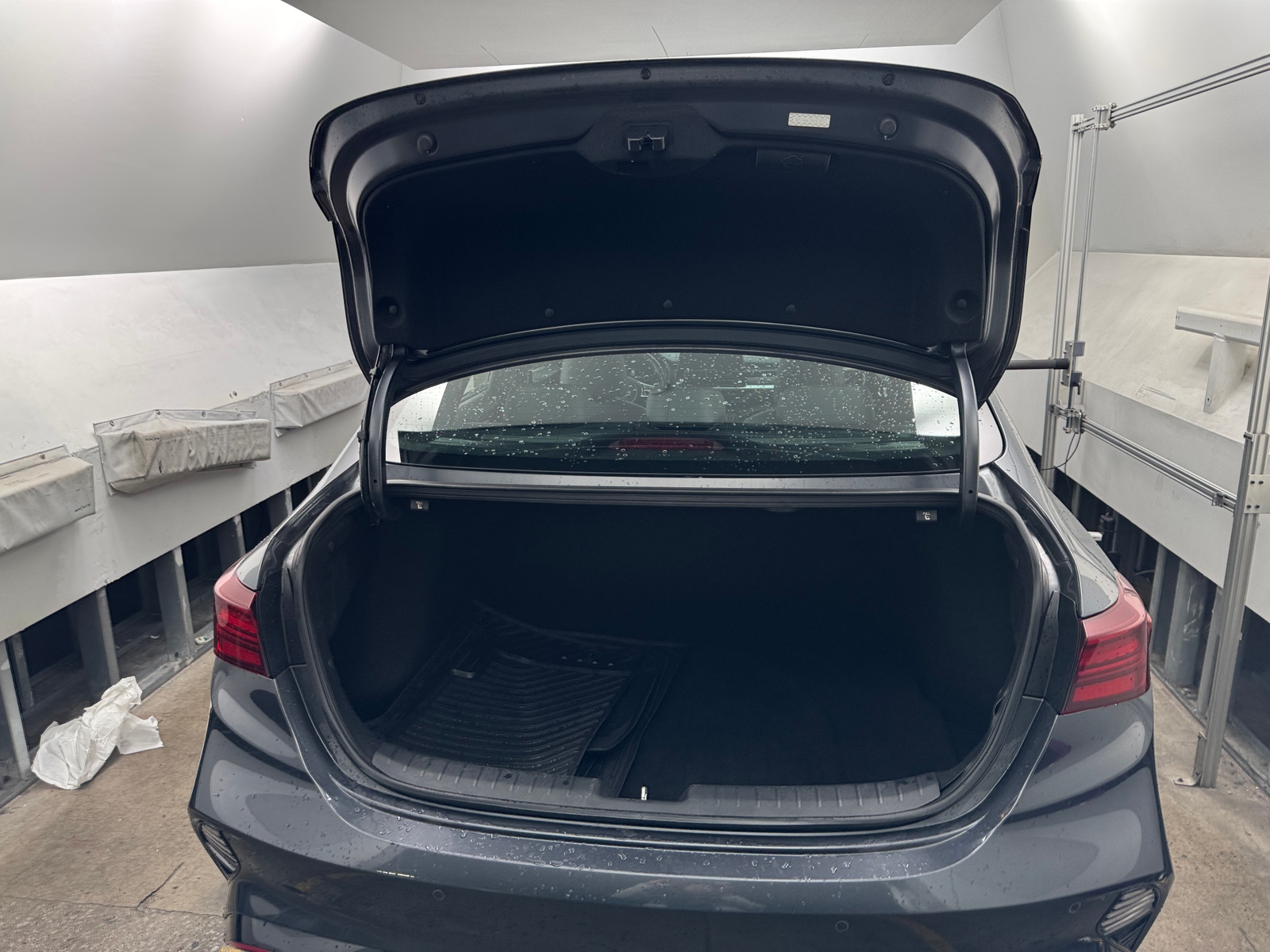 Thumbnail: 2022 Kia Forte - 7