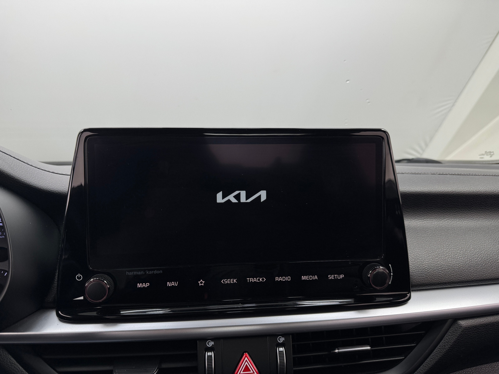 Thumbnail: 2022 Kia Forte - 4