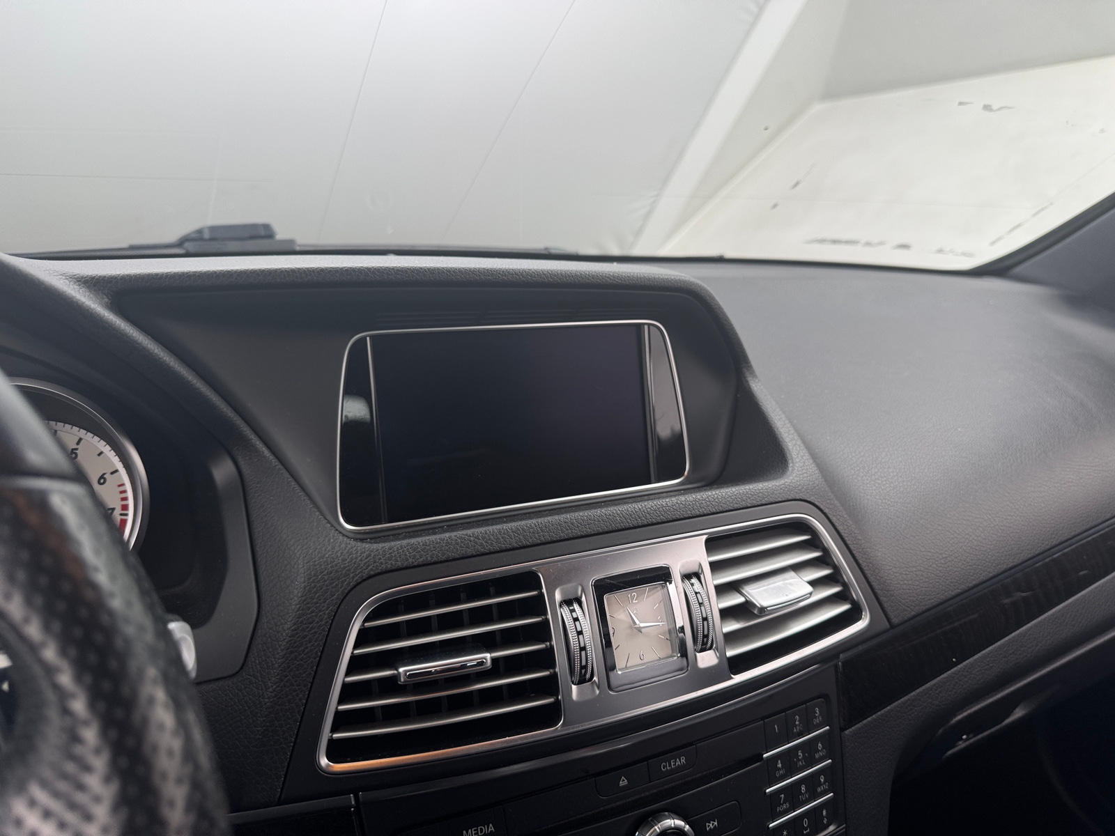 Thumbnail: 2016 Mercedes-Benz E-Class - 3