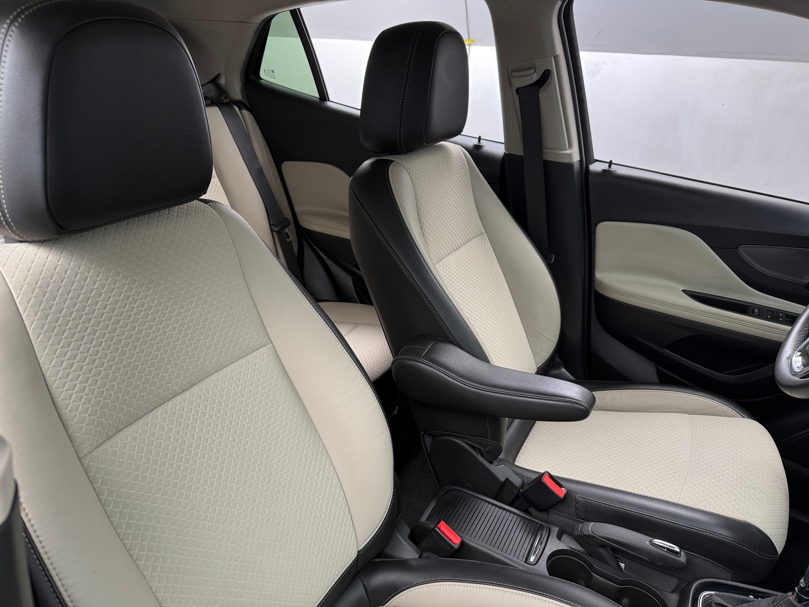 Thumbnail: 2017 Buick Encore - 2