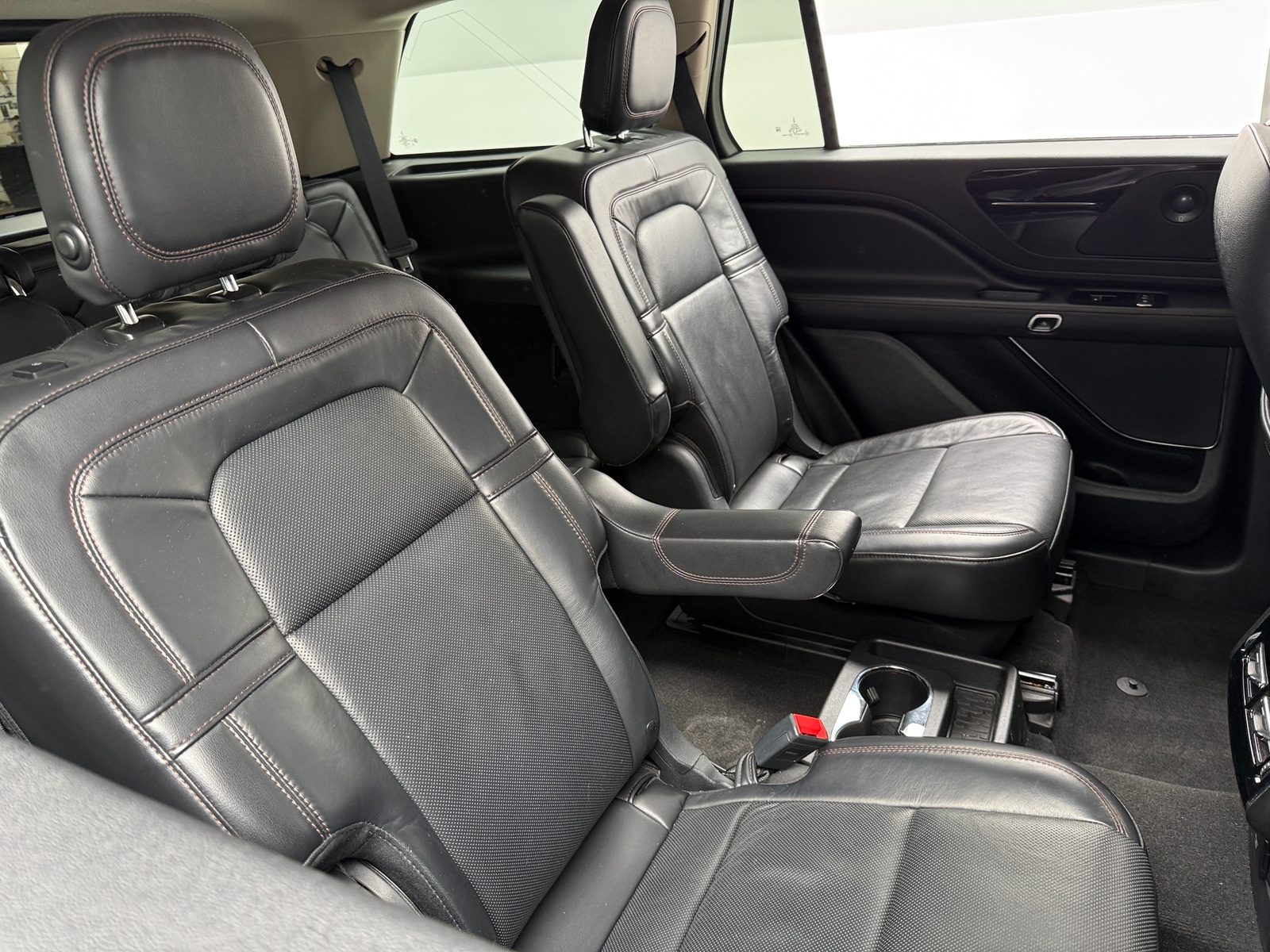 Thumbnail: 2020 Lincoln Aviator - 5