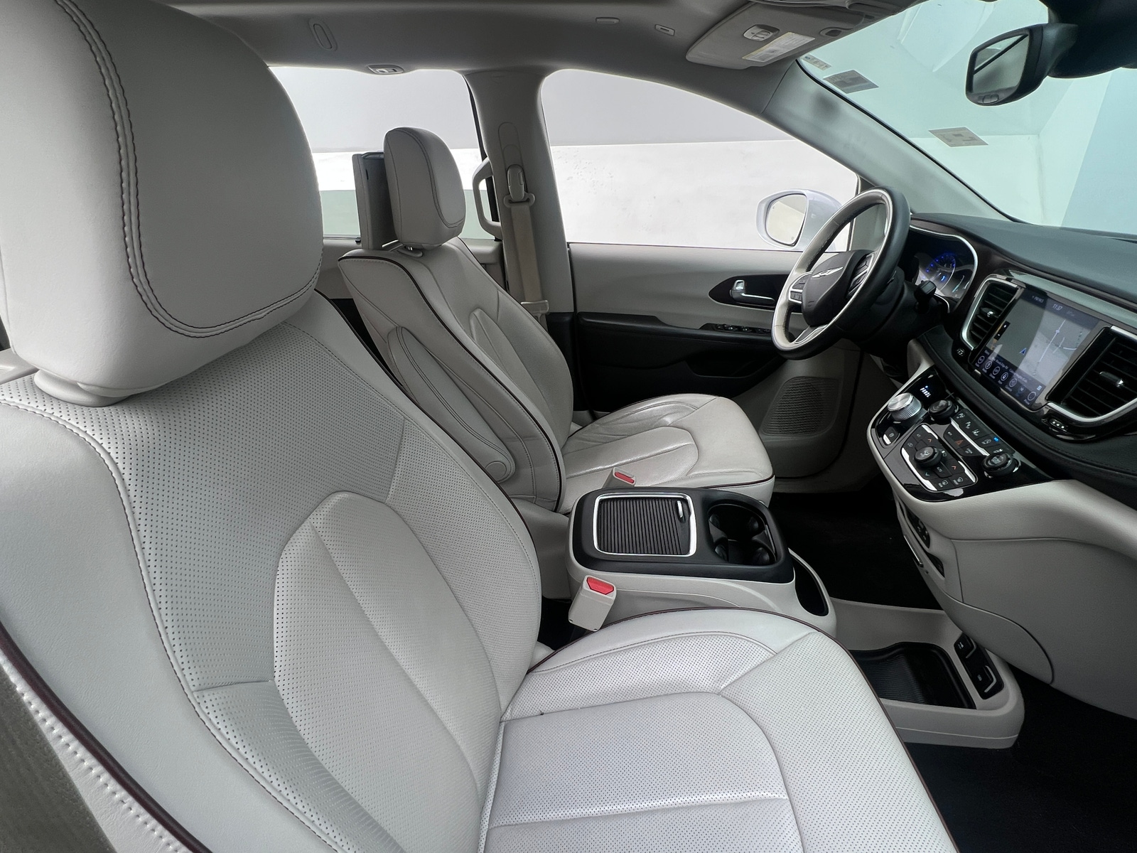 Thumbnail: 2018 Chrysler Pacifica - 2