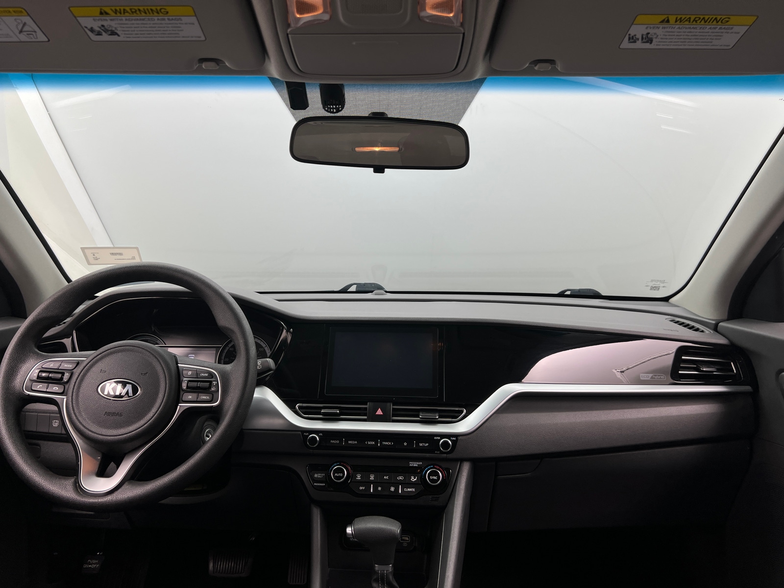 Thumbnail: 2021 Kia Niro - 3