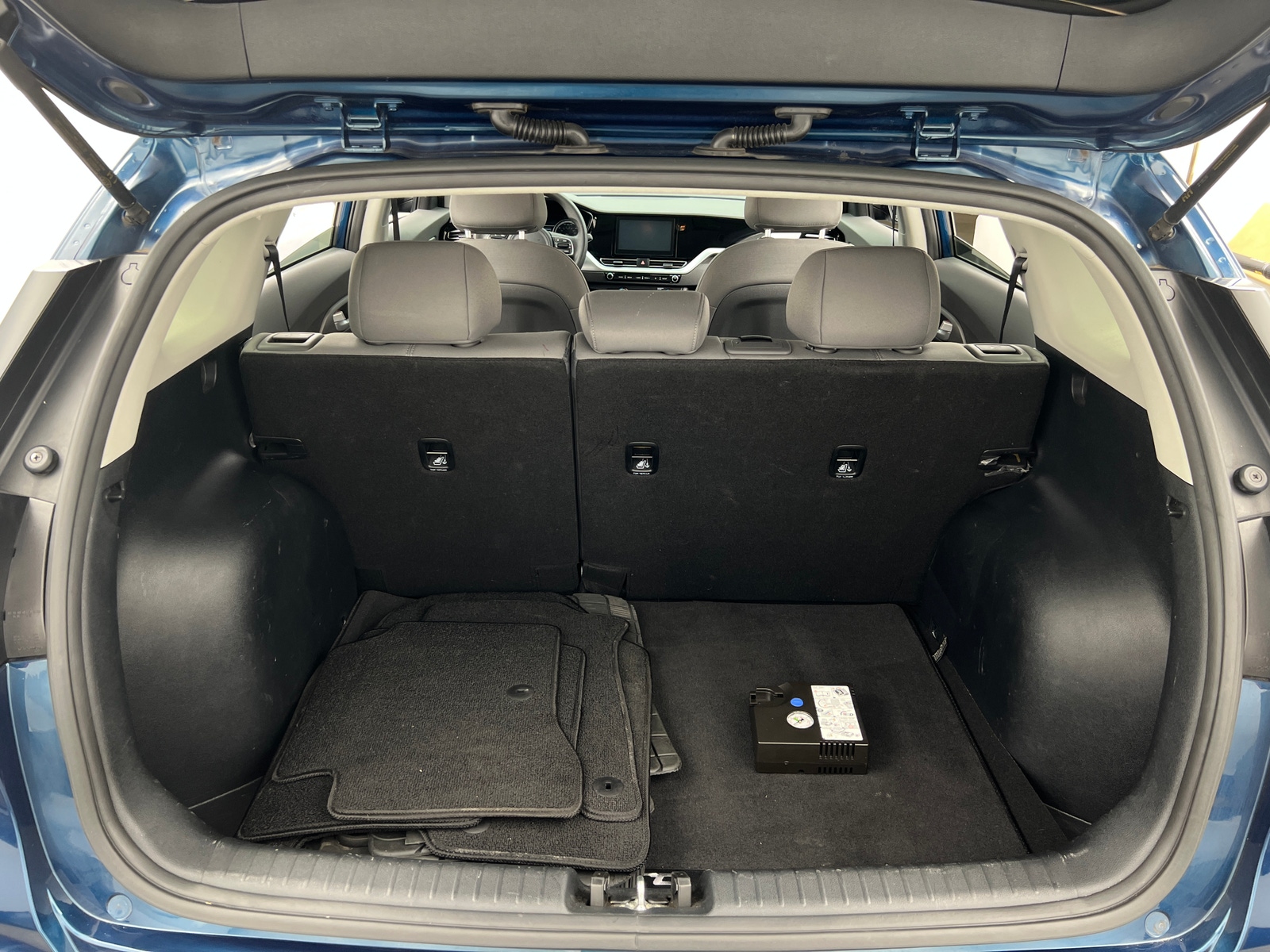 Thumbnail: 2021 Kia Niro - 7