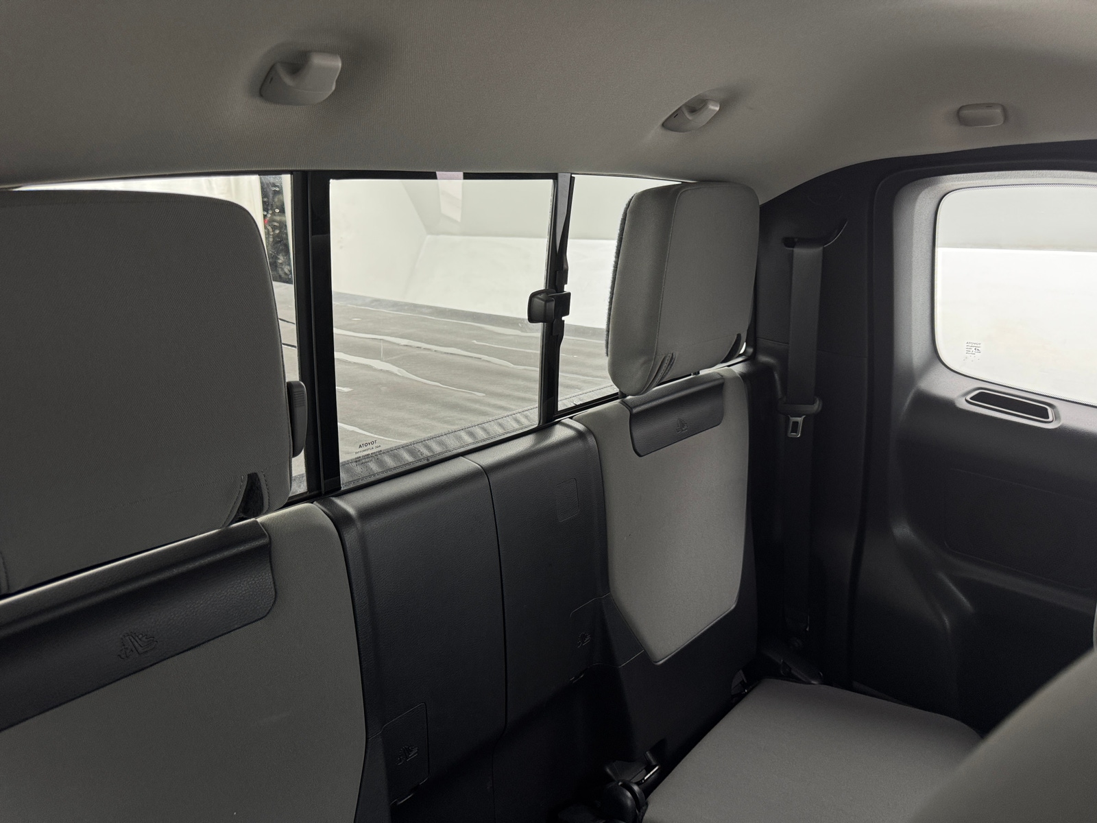 Thumbnail: 2017 Toyota Tacoma - 6