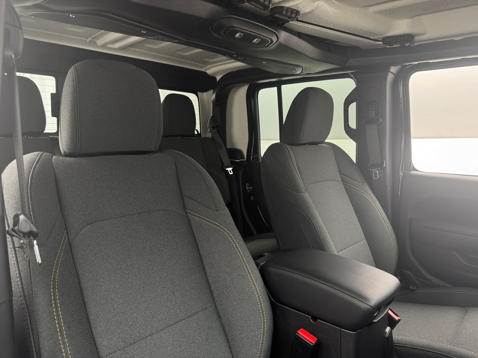 Thumbnail: 2024 Jeep Gladiator - 2