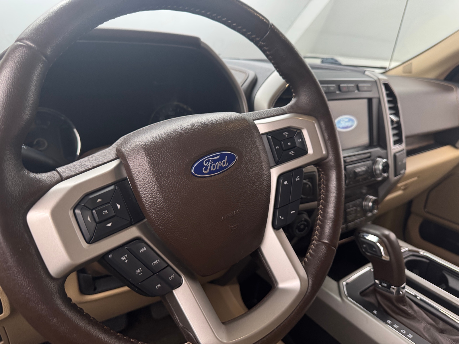 Thumbnail: 2019 Ford Econoline - 4