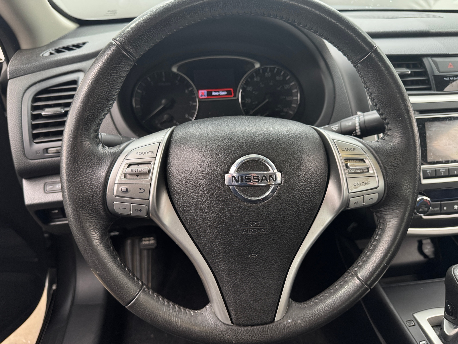 Thumbnail: 2017 Nissan Altima - 5