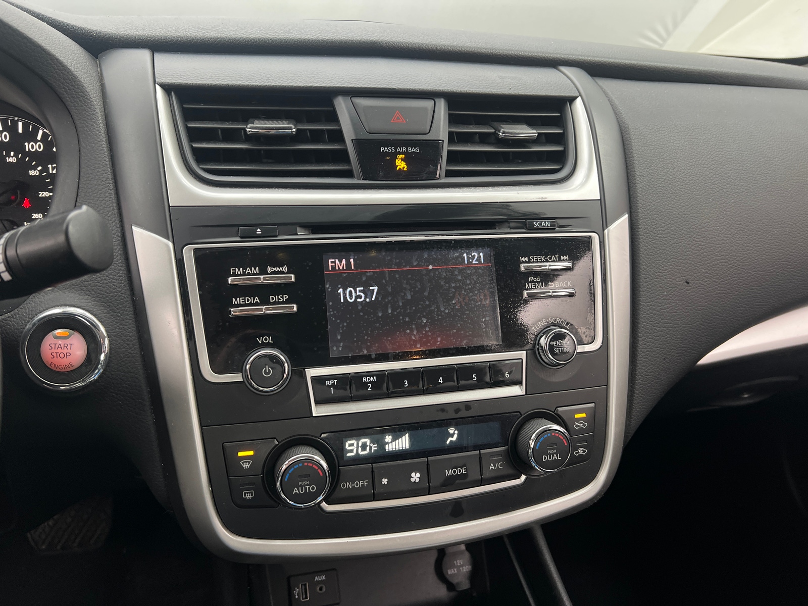 Thumbnail: 2017 Nissan Altima - 4