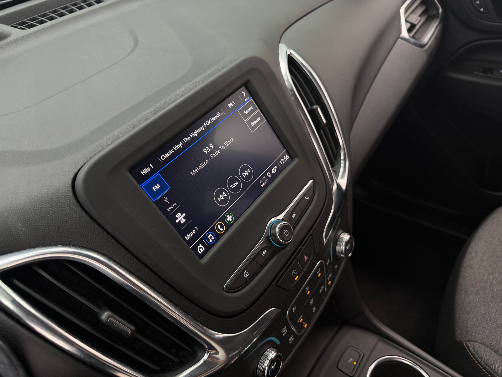 Thumbnail: 2024 Chevrolet Equinox - 4