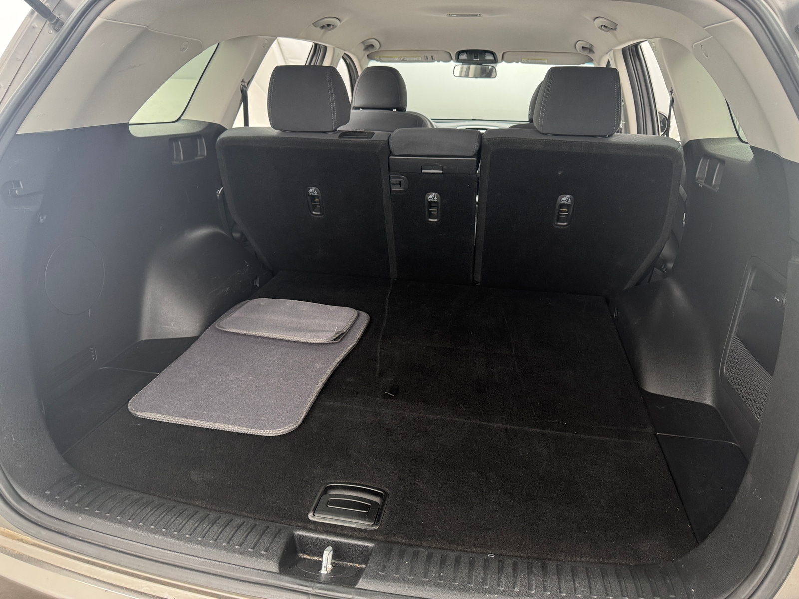 Thumbnail: 2018 Kia Sorento - 7