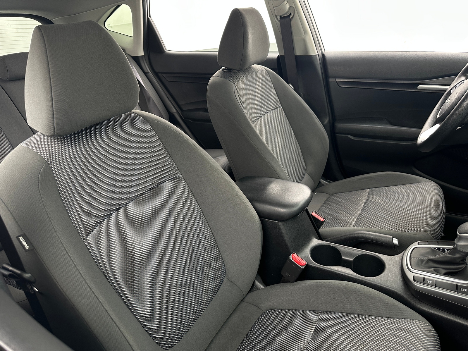 Thumbnail: 2023 Kia Seltos - 2