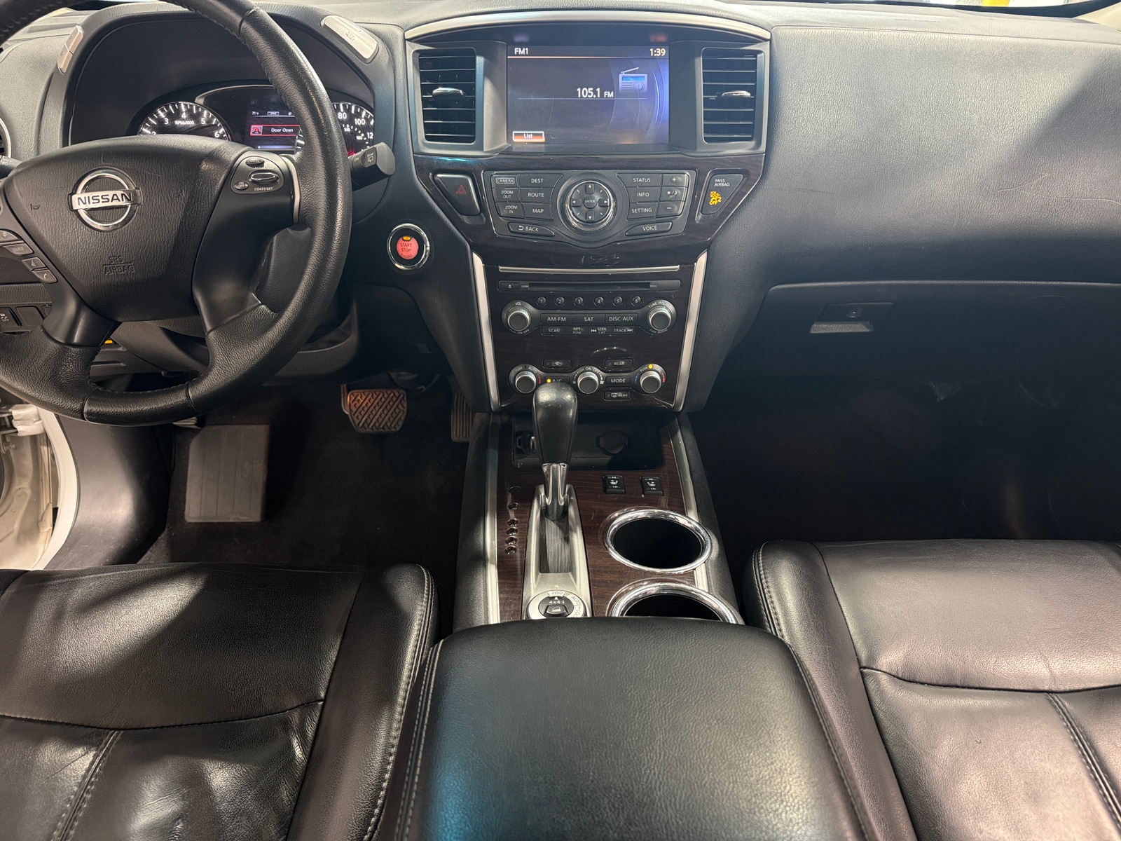 Thumbnail: 2015 Nissan Pathfinder - 2