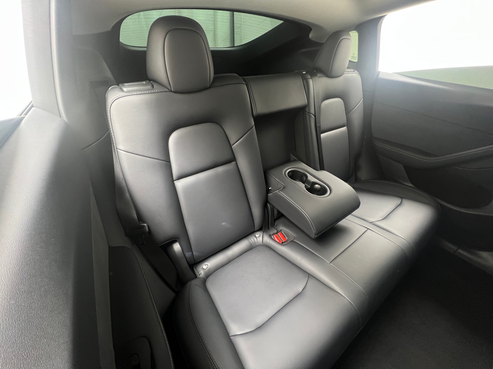 Thumbnail: 2022 Tesla Model Y - 4