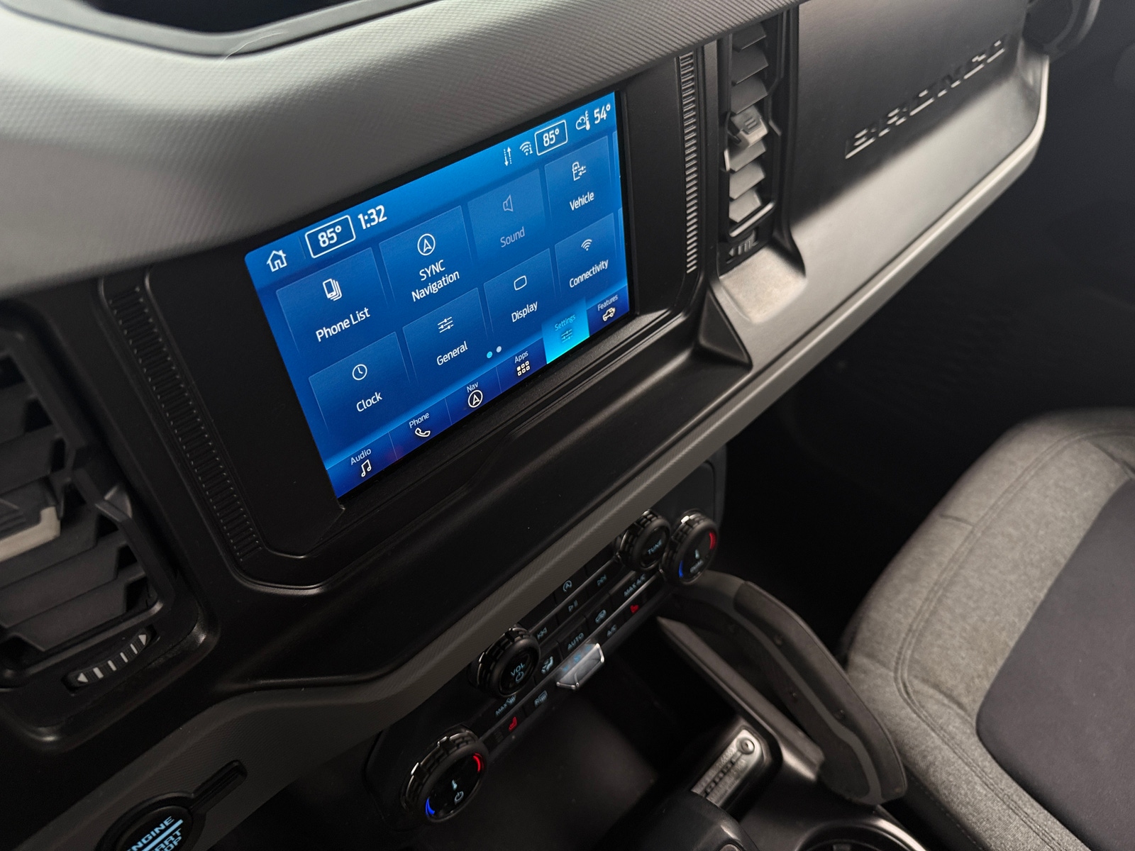 Thumbnail: 2022 Ford Bronco - 4