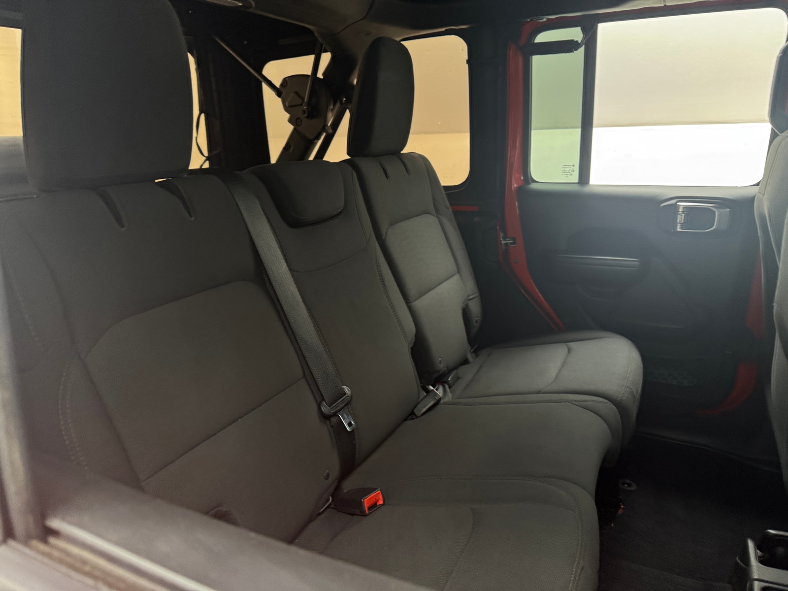 Thumbnail: 2018 Jeep Wrangler - 6