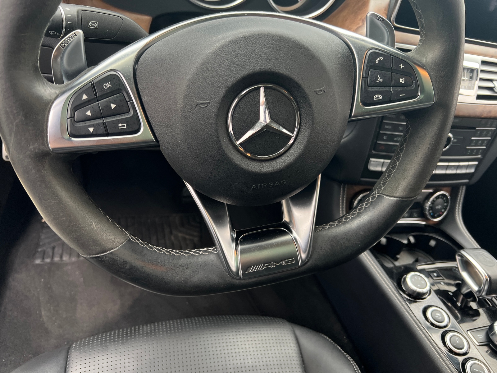 Thumbnail: 2016 Mercedes-Benz CLS - 3