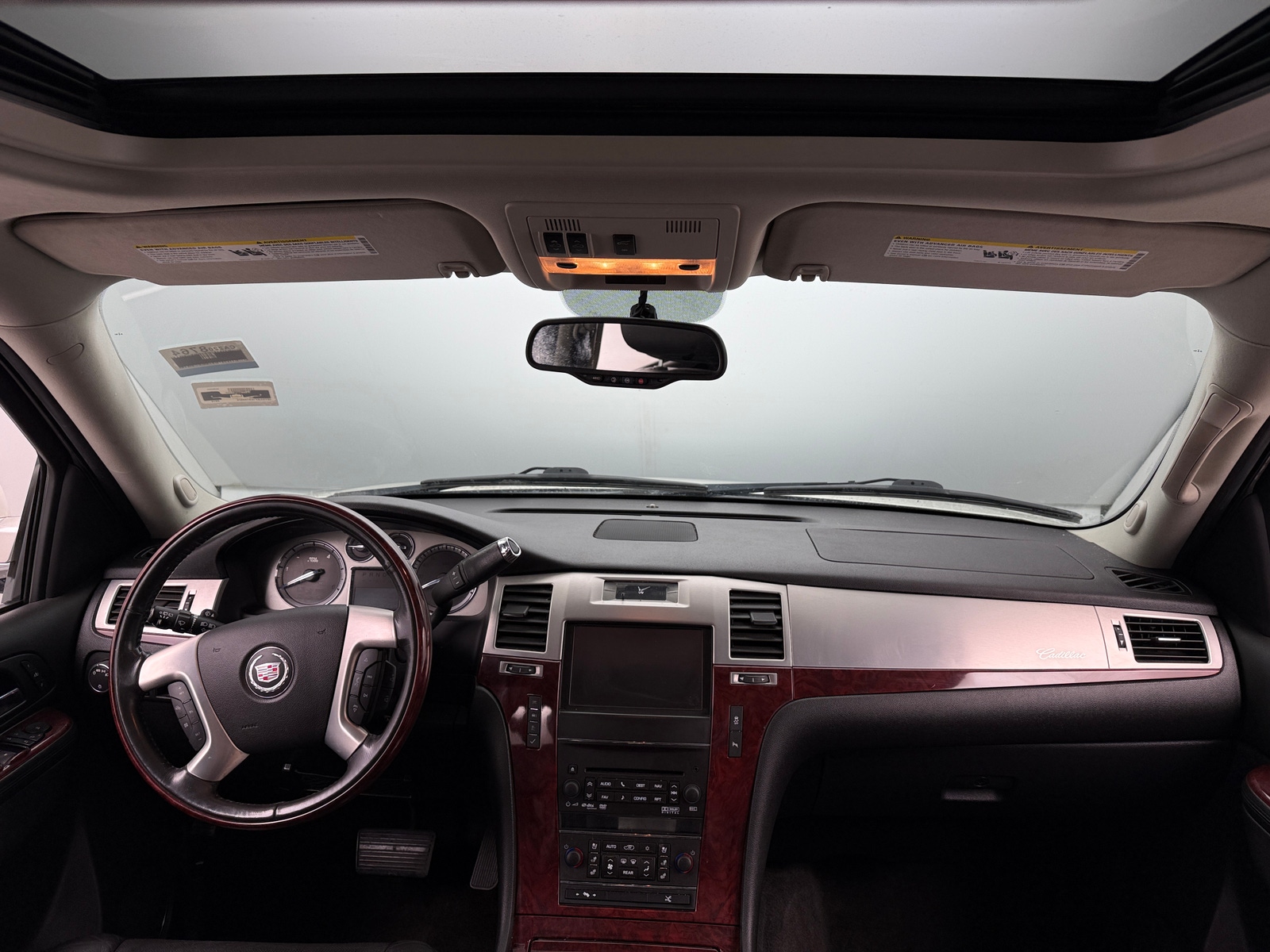 Thumbnail: 2014 Cadillac Escalade - 2