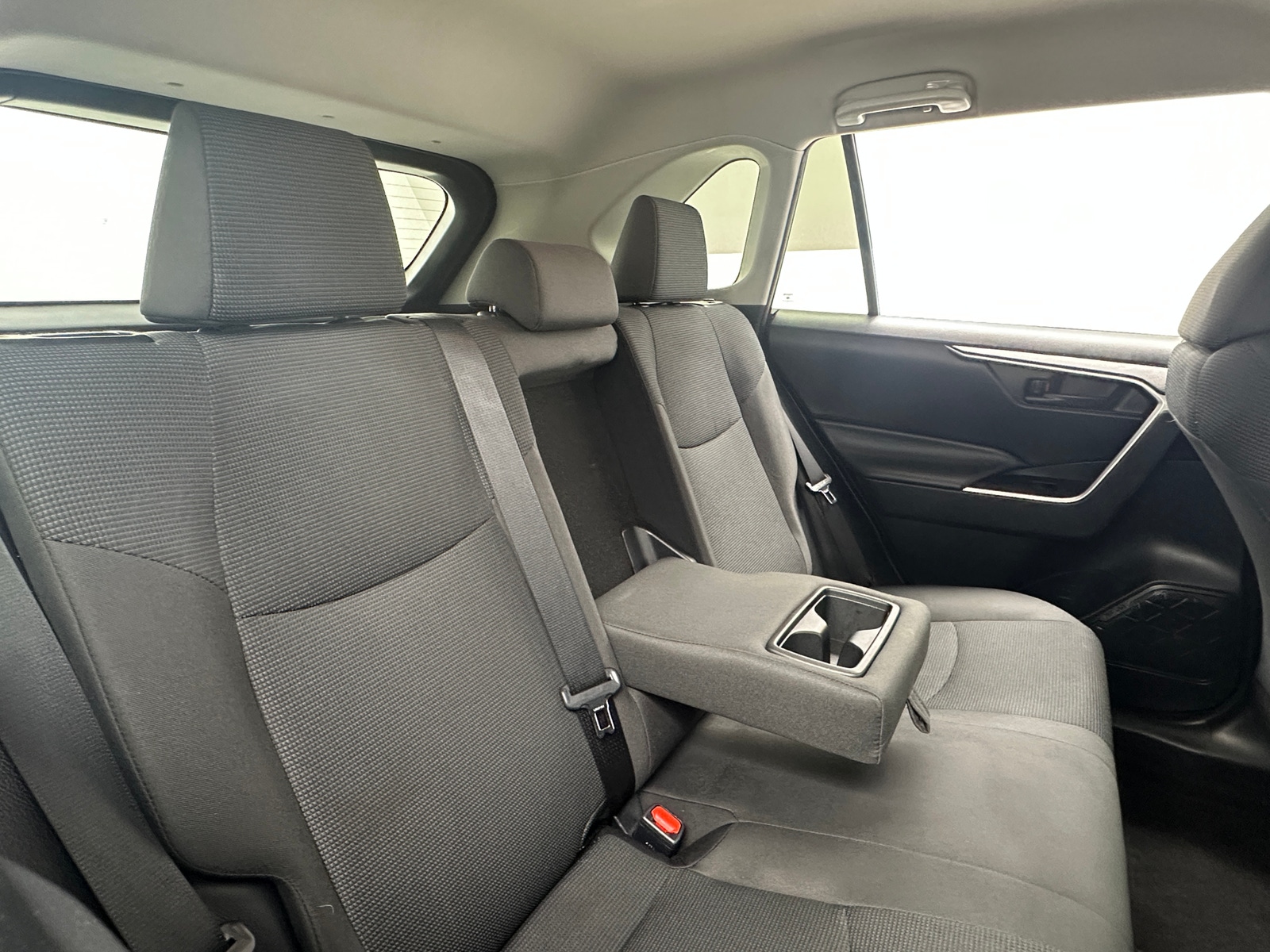 Thumbnail: 2020 Toyota RAV4 - 6