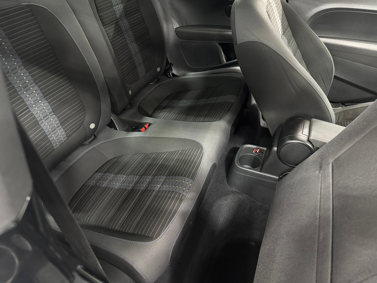 Thumbnail: 2013 Volkswagen Beetle - 6