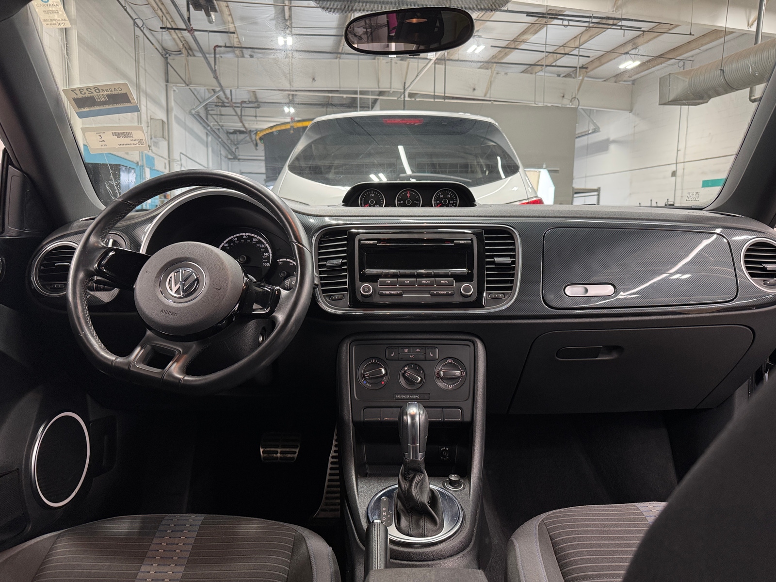 Thumbnail: 2013 Volkswagen Beetle - 3