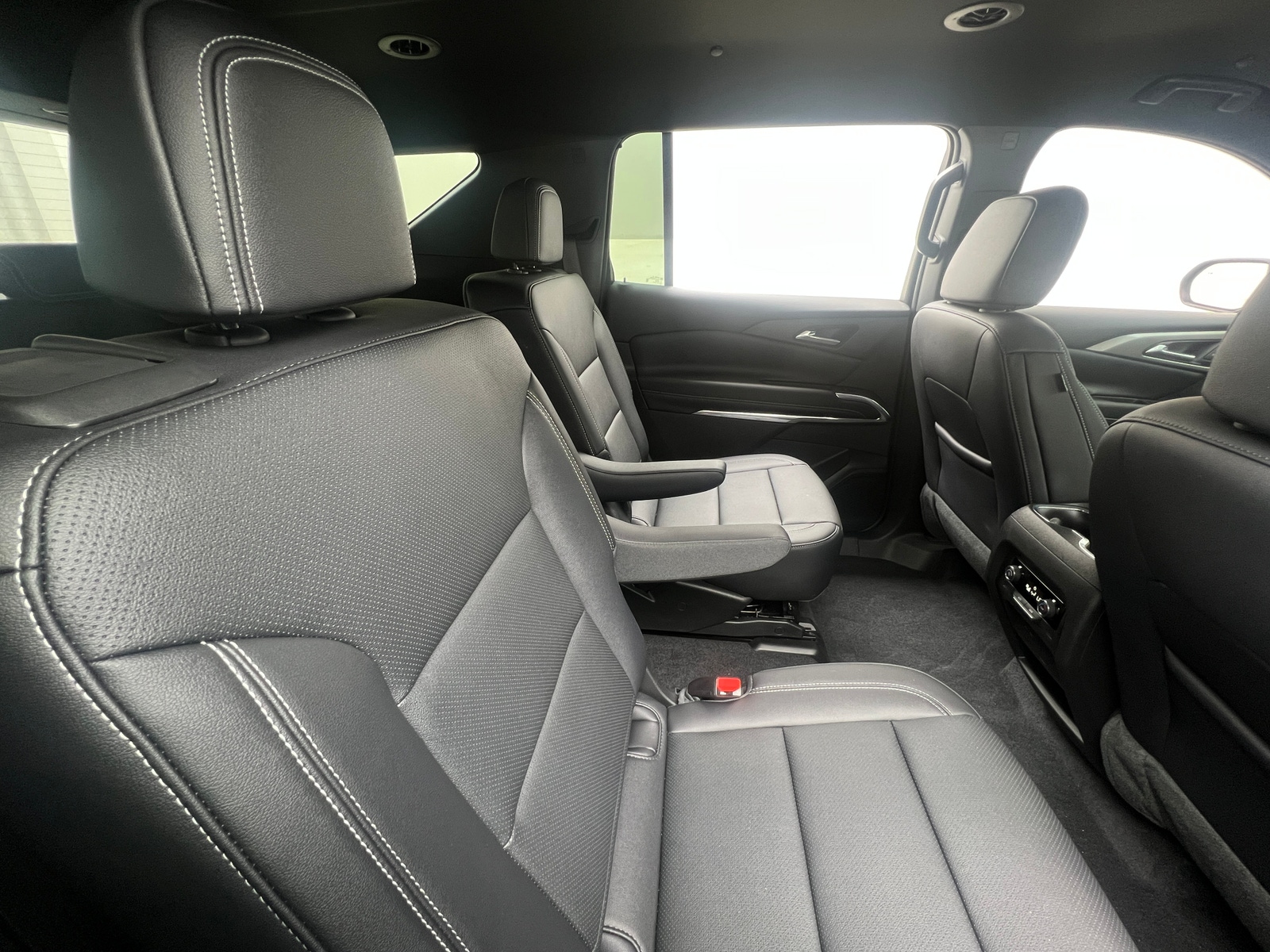 Thumbnail: 2025 Chevrolet Traverse - 6