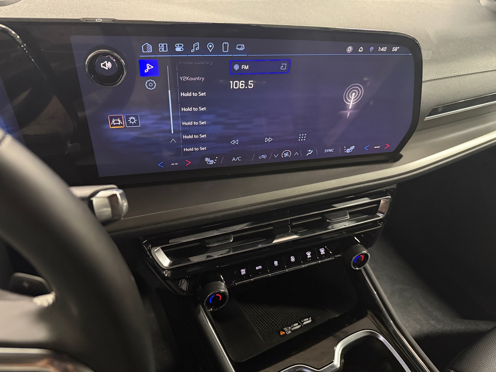 Thumbnail: 2025 Chevrolet Traverse - 4