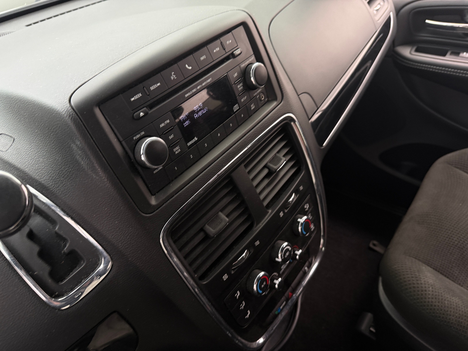 Thumbnail: 2016 Dodge Grand Caravan - 4