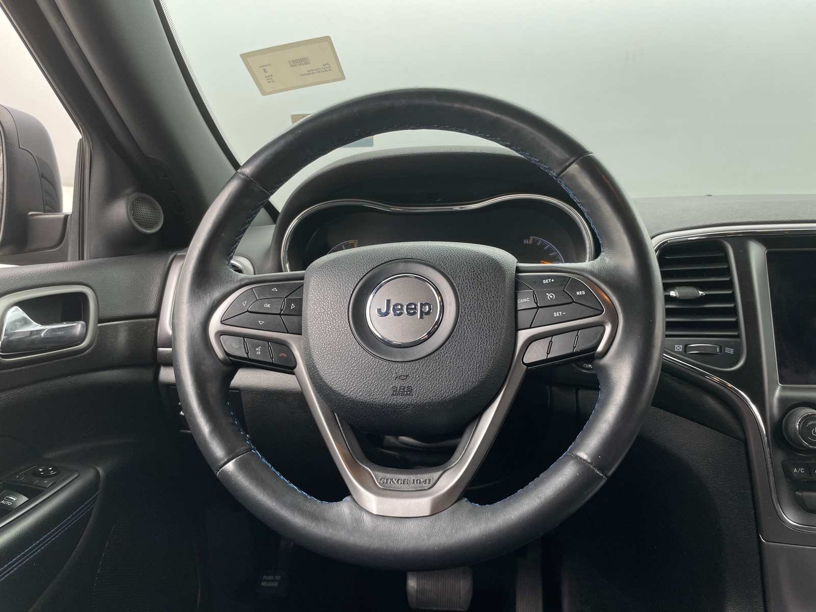 Thumbnail: 2018 Jeep Grand Cherokee - 5